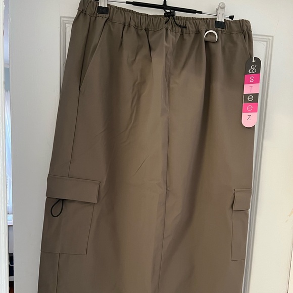 Dresses & Skirts - Esteez Cargo Skirt